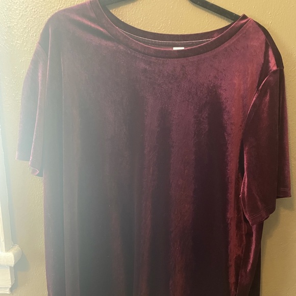 Velvet short sleeve burgundy too. XXL - Picture 2 of 4